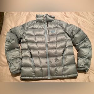 Mountain Hardwear Gray Puffer Jacket